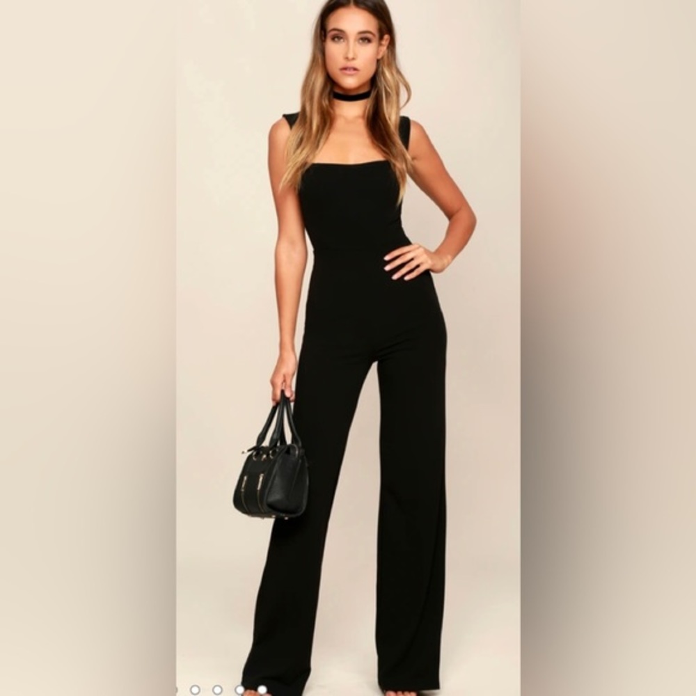 Lulus enticing Endeavors Black Jumpsuit size M EUC